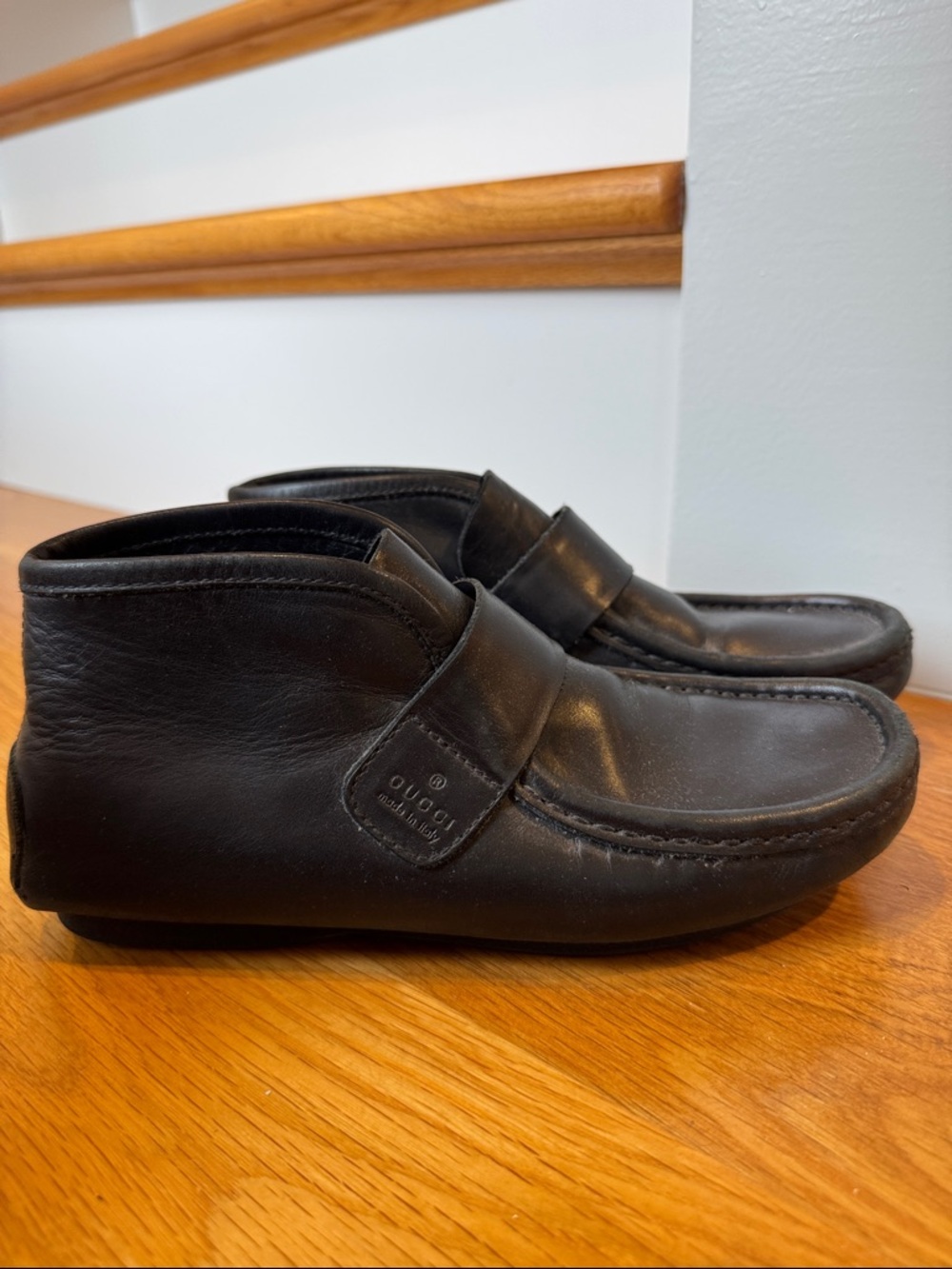 Gucci Woman’s Vintage Leather Slip-On moccasin style low boots EUC size 35